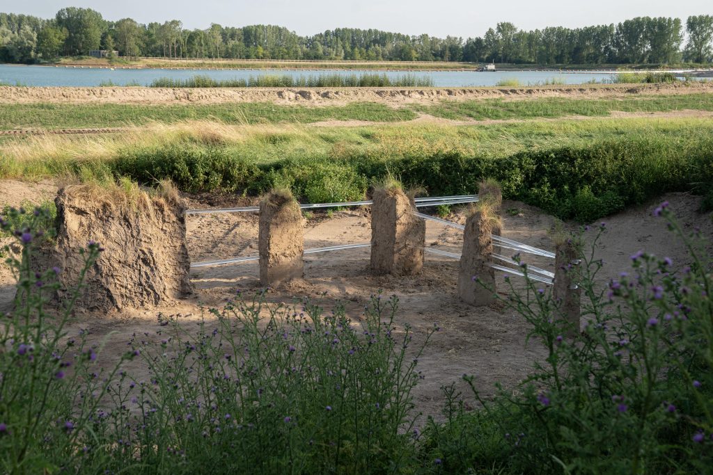 Leonardvanmunster20230621 0003 spread min